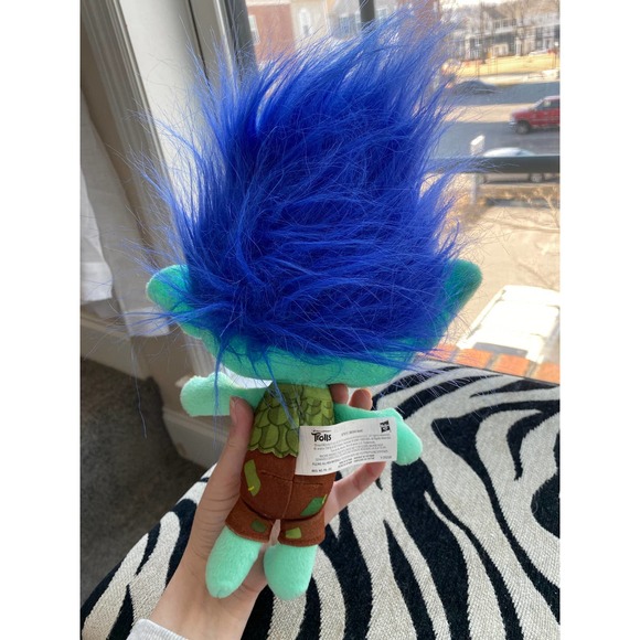 Trolls Branch plush doll, 10 inches - Picture 3 of 5